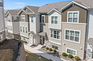 2230 Gateway Curv, North Saint Paul, MN 55109 - Photo 4