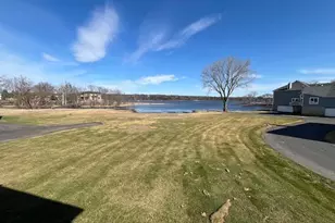 527 Mariner Dr, Bayport, MN 55003 - Photo 8