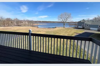 527 Mariner Drive, Bayport, MN 55003 - Photo 1