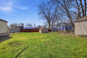 2002 3rd Ave NE, Austin, MN 55912 - Photo 26