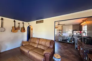 307 N Walnut St, La Crescent, MN 55947 - Photo 6