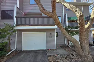 28 Elton Ridge Ct NW, Rochester, MN 55901 - Photo 2