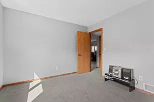 4910 Manor Brook Dr NW, Rochester, MN 55901 - Photo 28