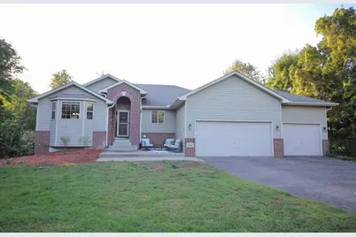 27230 Bayshore Drive, Isanti, MN 55040 - Photo 2