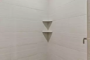 1372 Pleasant Lake Dr, Woodbury, MN 55129 - Photo 34