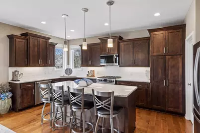 1372 Pleasant Lake Drive, Woodbury, MN 55129 - Photo 8