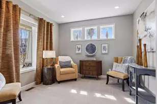 1372 Pleasant Lake Dr, Woodbury, MN 55129 - Photo 4