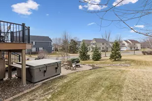 1372 Pleasant Lake Dr, Woodbury, MN 55129 - Photo 58