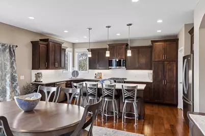 1372 Pleasant Lake Drive, Woodbury, MN 55129 - Photo 18