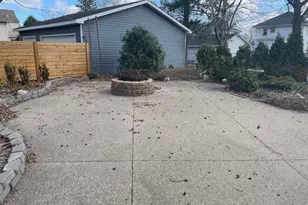 309 5th St SW, Austin, MN 55912 - Photo 12