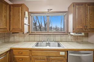 1604 N Cedar Ave, Owatonna, MN 55060 - Photo 8