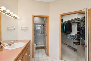 7307 Bush Lake Dr, Bloomington, MN 55438 - Photo 30