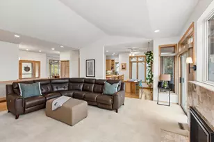 7307 Bush Lake Dr, Bloomington, MN 55438 - Photo 16