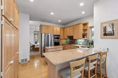 7307 Bush Lake Drive, Bloomington, MN 55438 - Photo 22