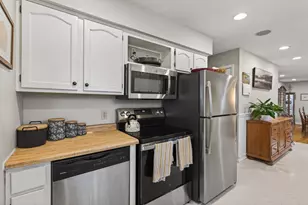 9091 W Staring Ln, Eden Prairie, MN 55347 - Photo 8