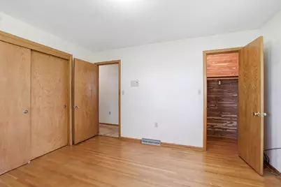 301 S Market Street, Belle Plaine, MN 56011 - Photo 18