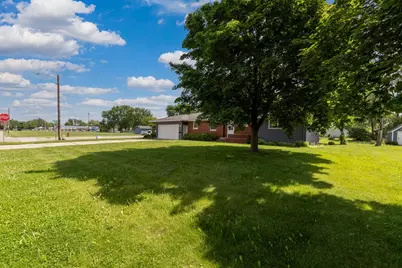 301 S Market Street, Belle Plaine, MN 56011 - Photo 24