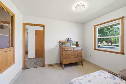 301 S Market Street, Belle Plaine, MN 56011 - Photo 12