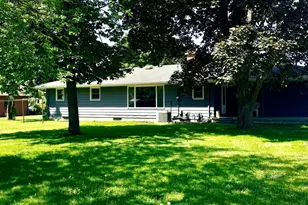 301 S Market St, Belle Plaine, MN 56011 - Photo 2