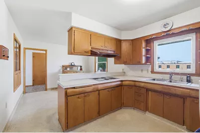 301 S Market Street, Belle Plaine, MN 56011 - Photo 8