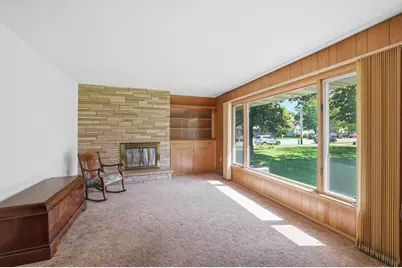 301 S Market Street, Belle Plaine, MN 56011 - Photo 4