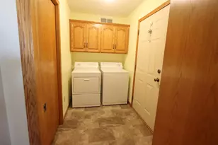 601 Cottonwood Ave N, Litchfield, MN 55355 - Photo 24