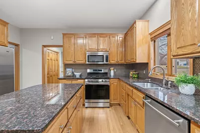 4290 Cottonwood Lane N, Plymouth, MN 55441 - Photo 22