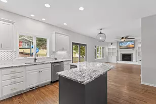 1115 19th Ave SW, Rochester, MN 55902 - Photo 8