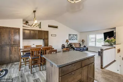 37621 Hawthorne Avenue, North Branch, MN 55056 - Photo 6