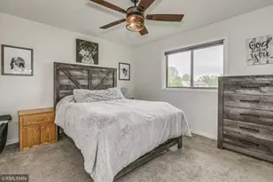 37621 Hawthorne Ave, North Branch, MN 55056 - Photo 12