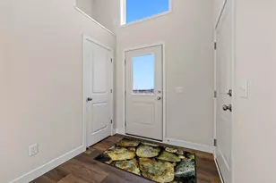 2009 Goldenray Dr, Faribault, MN 55021 - Photo 4