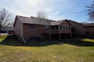 1700 Humphrey Ct, Northfield, MN 55057 - Photo 4