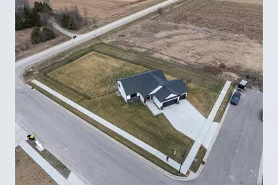 1608 Sugar Avenue, Pine Island, MN 55963 - Photo 4