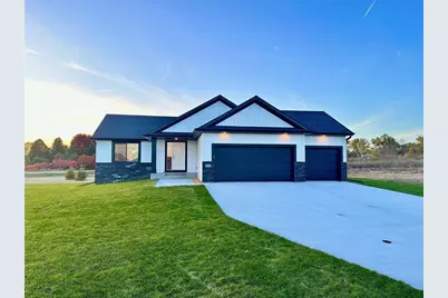 1608 Sugar Avenue, Pine Island, MN 55963 - Photo 2