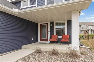 20037 Hamlet Ln, Lakeville, MN 55044 - Photo 6