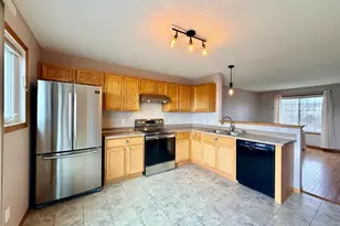 4821 Elm Dr N, Hugo, MN 55038 - Photo 4