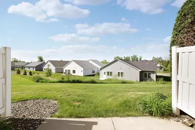 4821 Elm Drive N #4, Hugo, MN 55038 - Photo 32