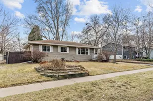 950 Blackoaks Ln, Anoka, MN 55303 - Photo 2