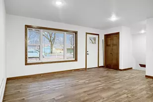 122 2nd St E, Tracy, MN 56175 - Photo 8