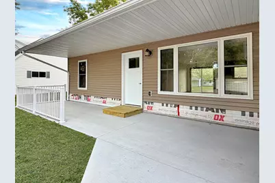 122 2nd Street E, Tracy, MN 56175 - Photo 4