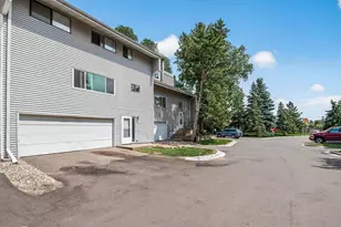 6618 Camden Dr, Brooklyn Center, MN 55430 - Photo 2