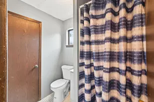 6618 Camden Dr, Brooklyn Center, MN 55430 - Photo 14
