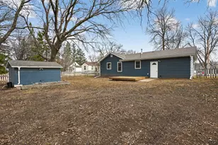 311 N Quincy St, Alexandria, MN 56308 - Photo 6