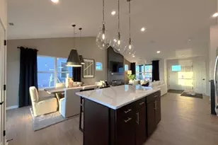 1652 Lund Wy, Shakopee, MN 55379 - Photo 8