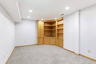 3217 Meadowbrook Pl, Woodbury, MN 55125 - Photo 34