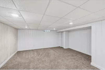 5116 Fairview Avenue N, Crystal, MN 55429 - Photo 24