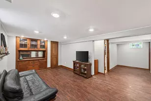 305 Brimhall St, Saint Paul, MN 55105 - Photo 28