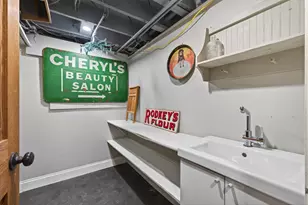 305 Brimhall St, Saint Paul, MN 55105 - Photo 30