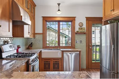 305 Brimhall Street, Saint Paul, MN 55105 - Photo 12