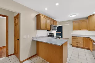 1032 Lilac Ln, Lake City, MN 55041 - Photo 14